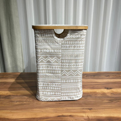 سلة تخزين قماشية بلمسات من الخيزران
