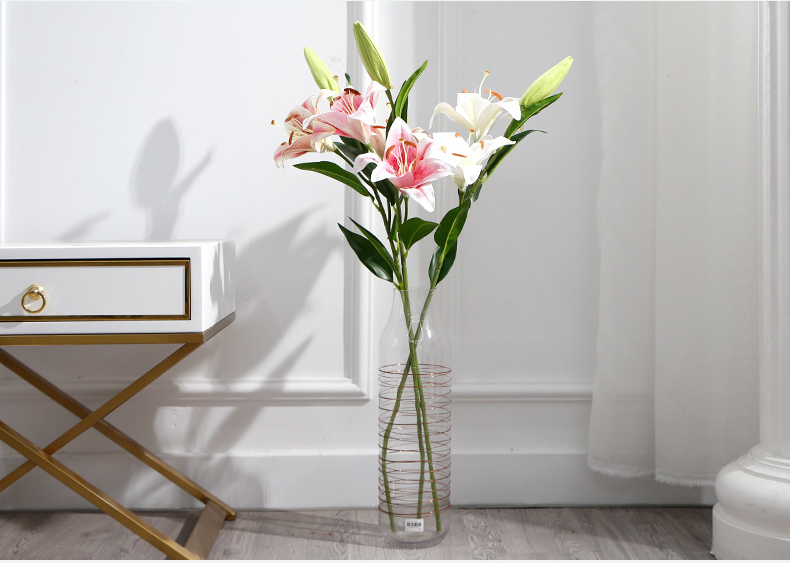 Lily - False Flowers