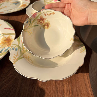 28PCS Porcelain Floral Wavy Dining Tableware Set