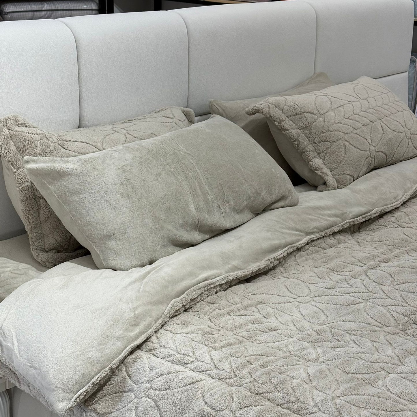 سێتێکی ئاسوودەیی جێگەی نوستن-٦ پارچە