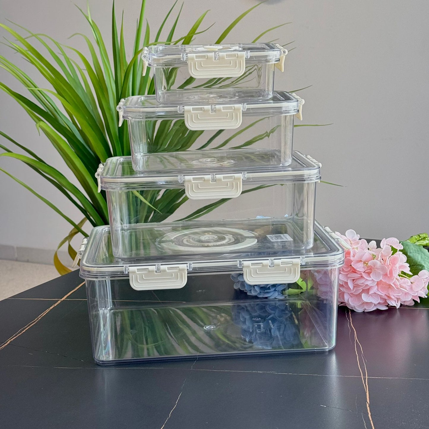 مجموعة حاويات تخزين طعام محكمة الغلق مكونة من 4 قطع - مع قرص لعرض التاريخ