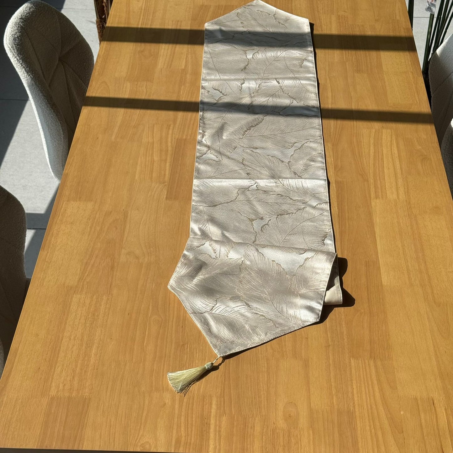 30 × 180cm ڕاخەری سەر مێزیی نایاب 