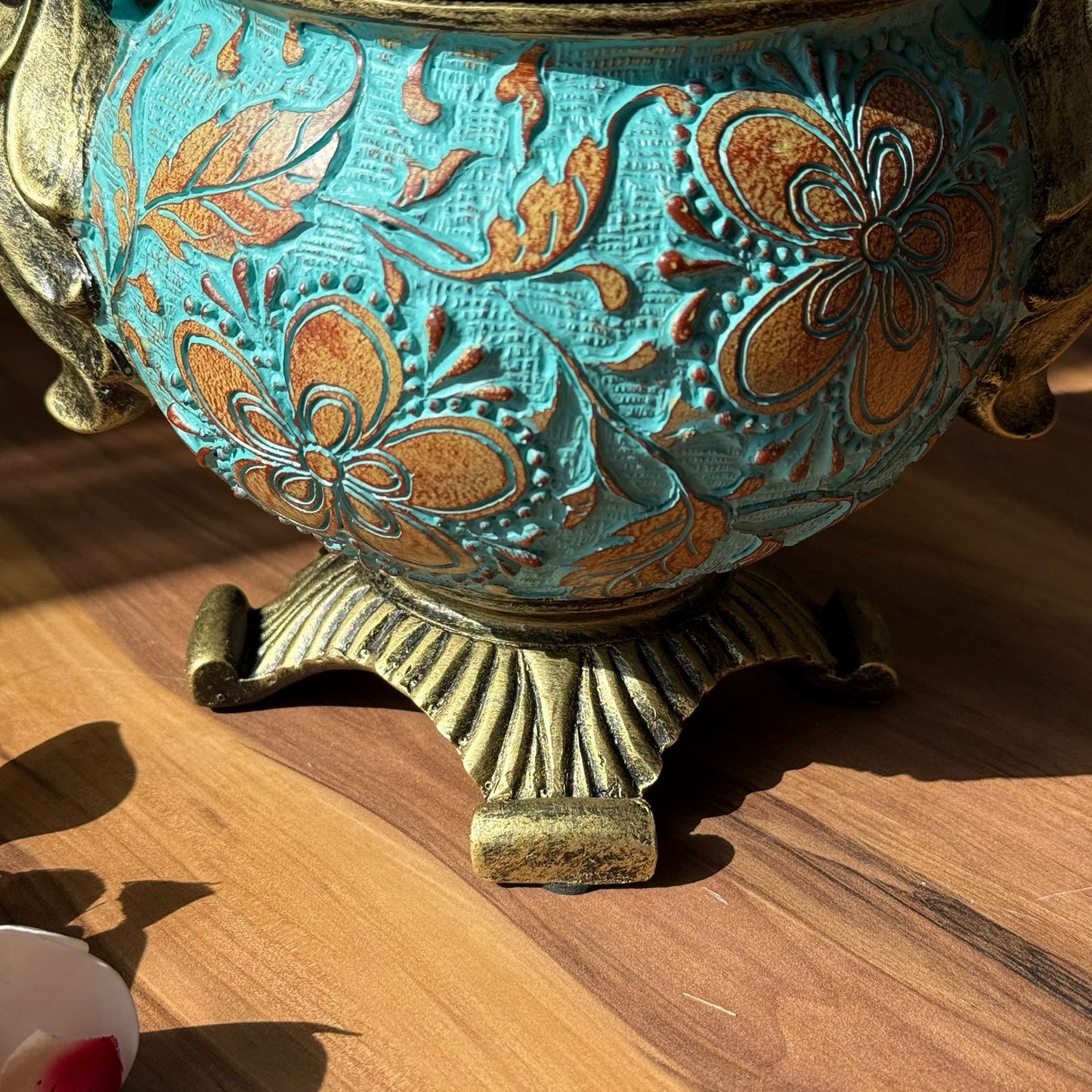 Classic Elegance Decorative Collection