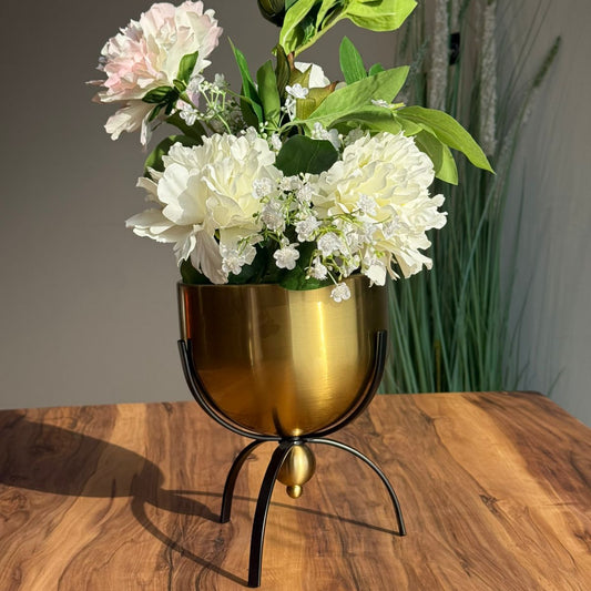 Aurum Tripod Planter