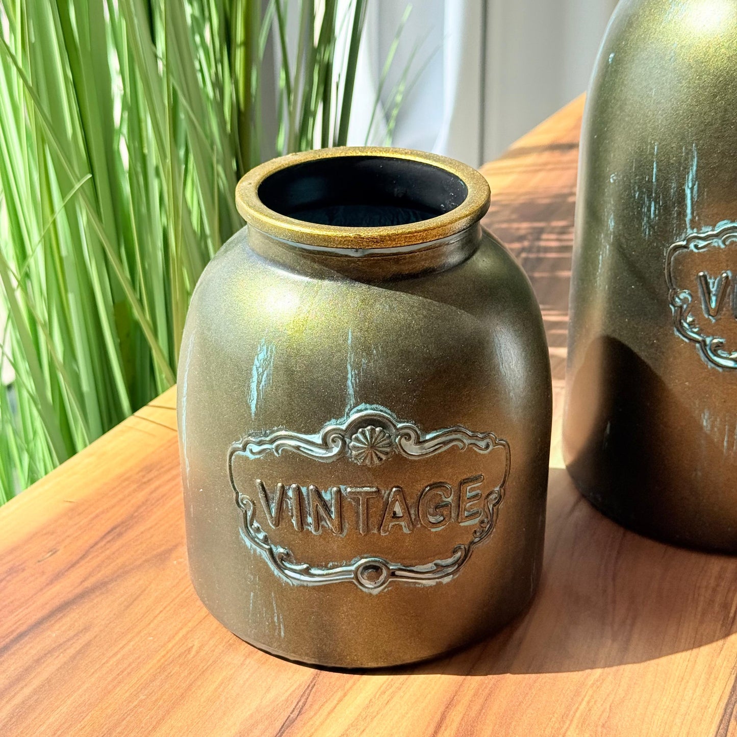 Vintage-Style Vase With Embossed Detail