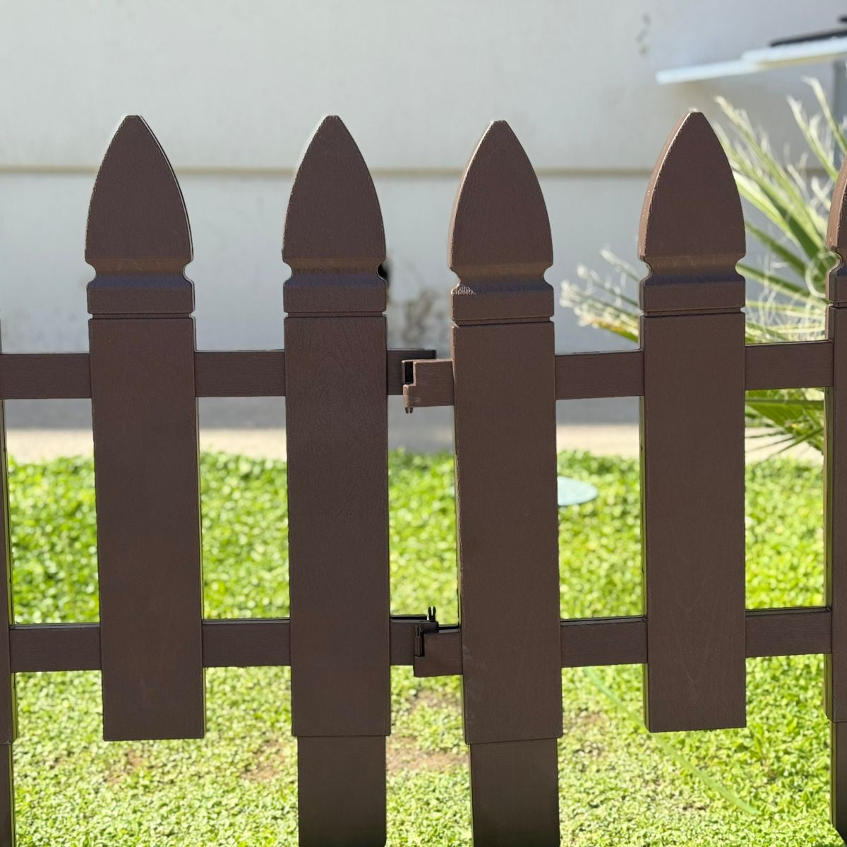 Plastic Picket Garden Fence