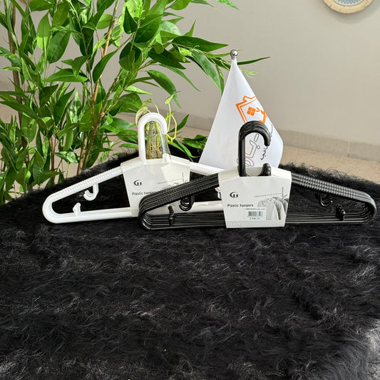 Plastic Clothes Hangers – 3-Piece Set