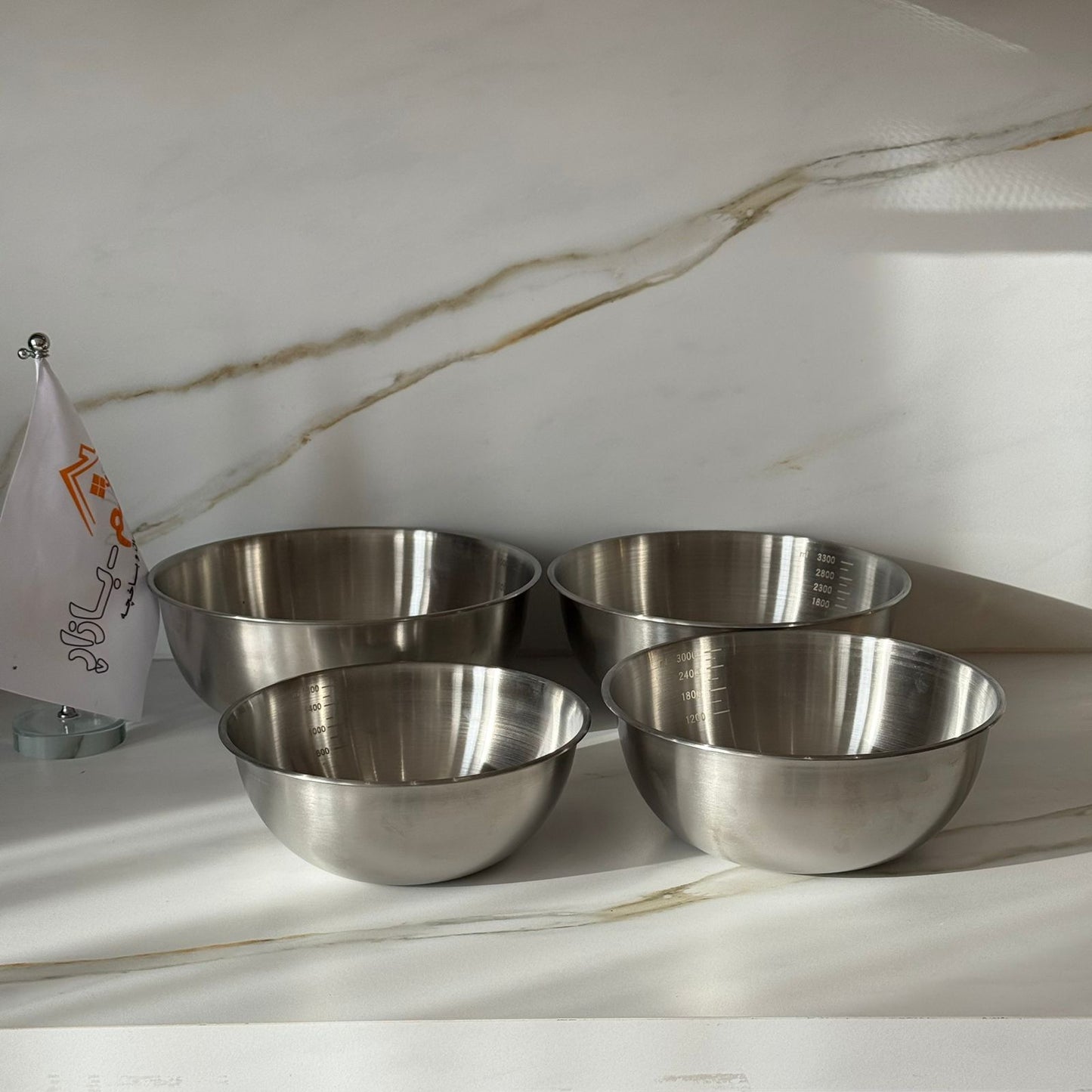 أوعية خلط وتقديم فاخرة متعددة الاستخدامات من الفولاذ المقاوم للصدأ باللون الفضي