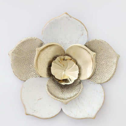 3 Sized Metal Flower Wall Decoration
