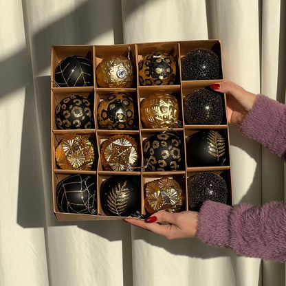 C10 - Christmas Tree Colorful Decoration Balls