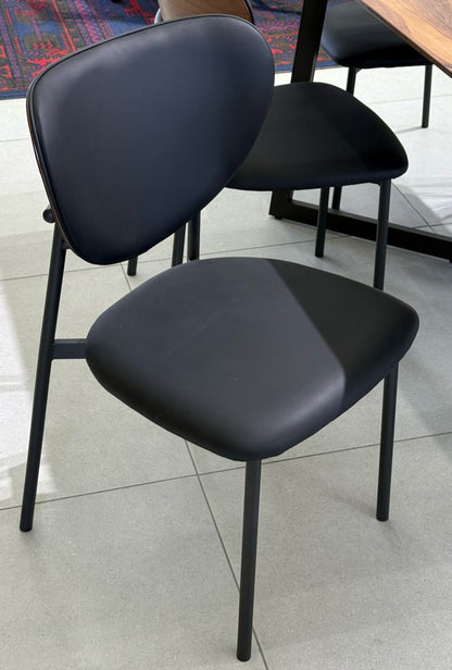 Avera Black Indoor Chair