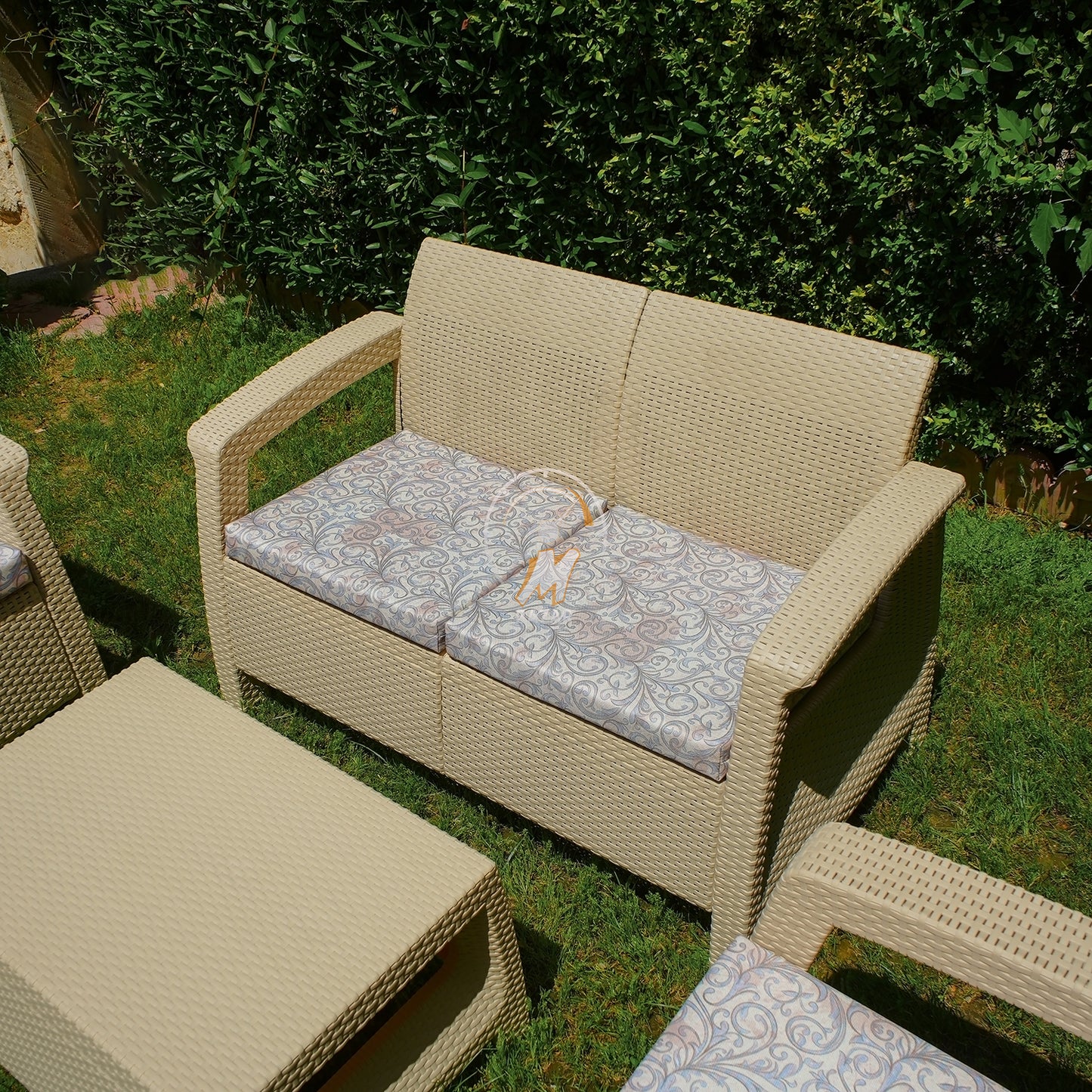 سێتی دانیشتنی باخچەی مۆدێرن