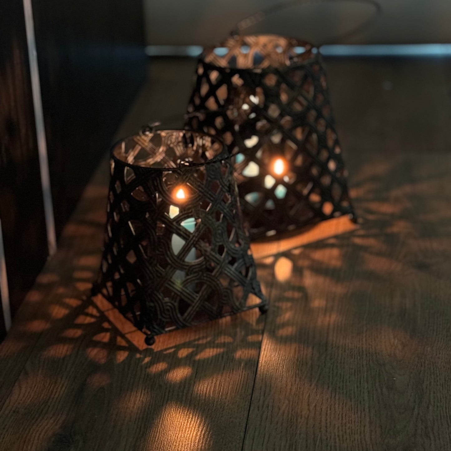 FD403 Decorative Hanging/Floor Candle Lantern