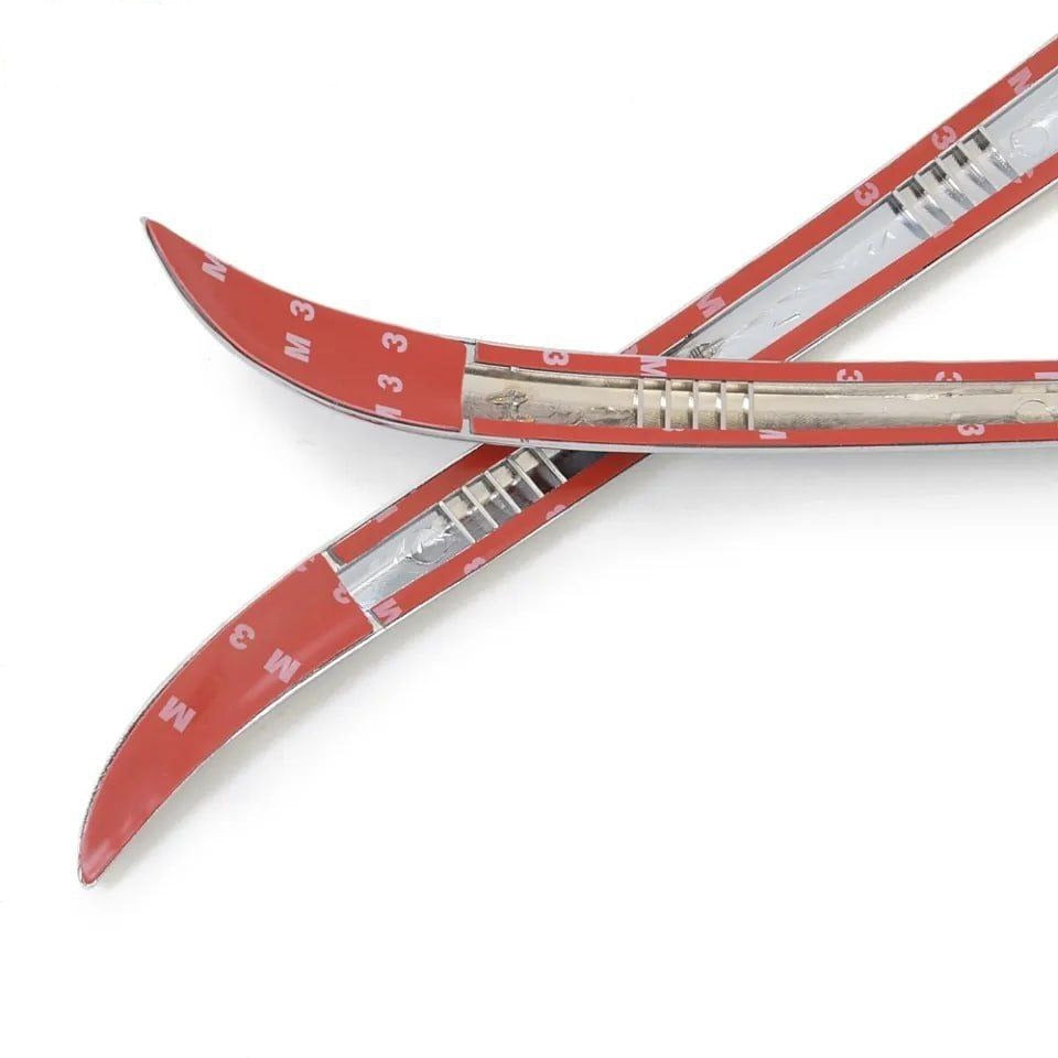 Toyota Land Cruiser Eyelid Trim