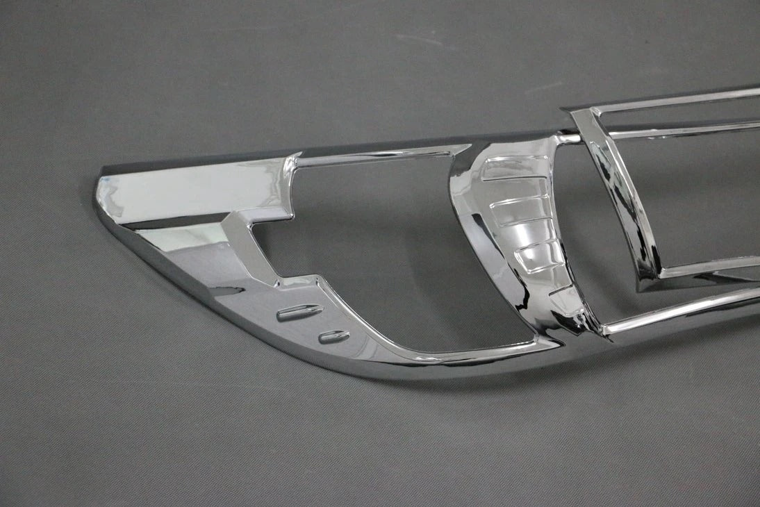 Toyota Hilux 2016 Eyelid Trim