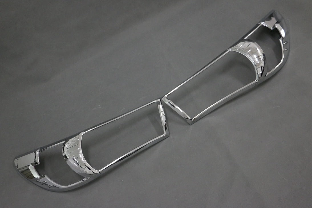 Toyota Hilux 2016 Eyelid Trim