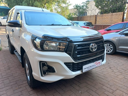 Toyota Hilux 2016 Eyelid Trim