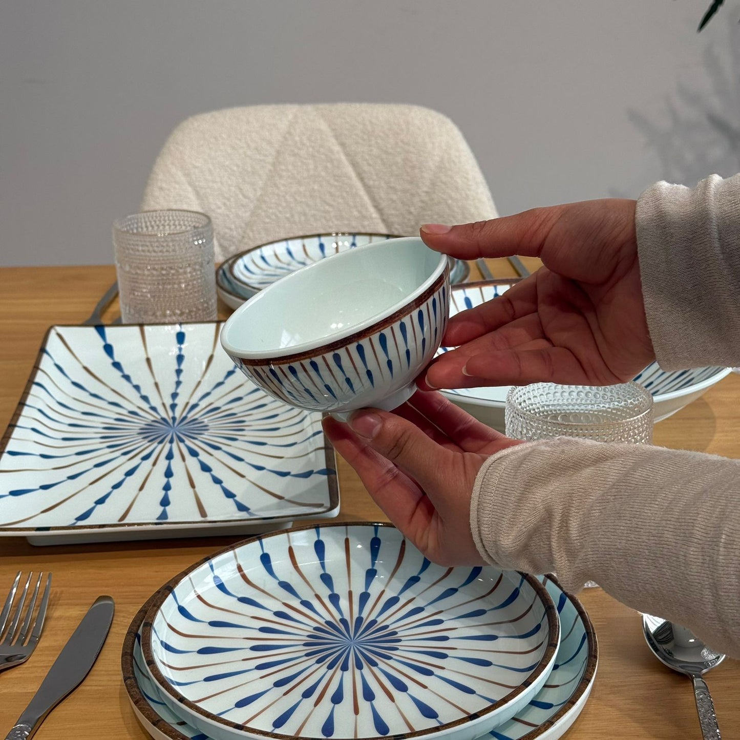 Modern Blue Pattern Dinnerware Set
