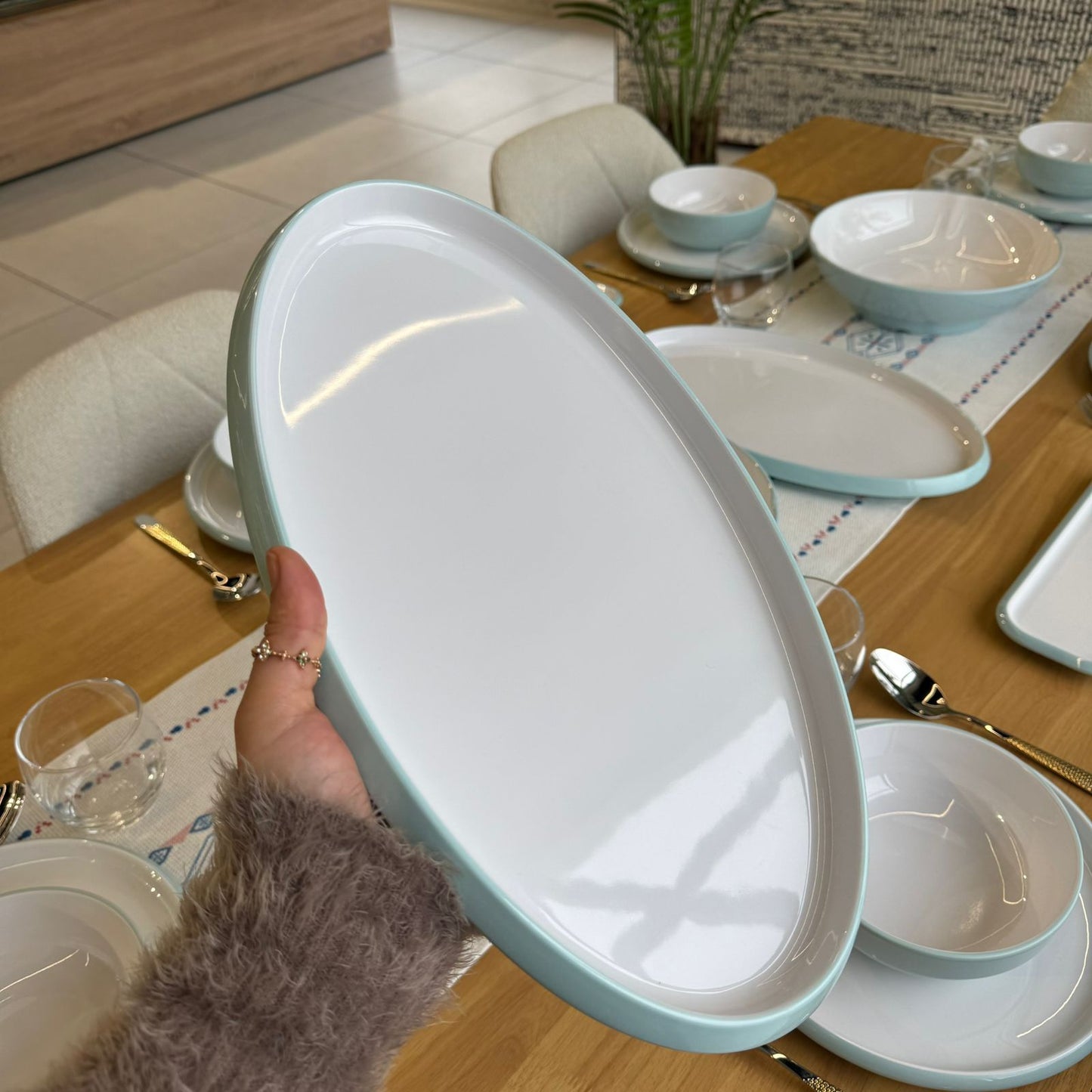 18 قطعة - طقم أواني طعام عصرية أنيقة