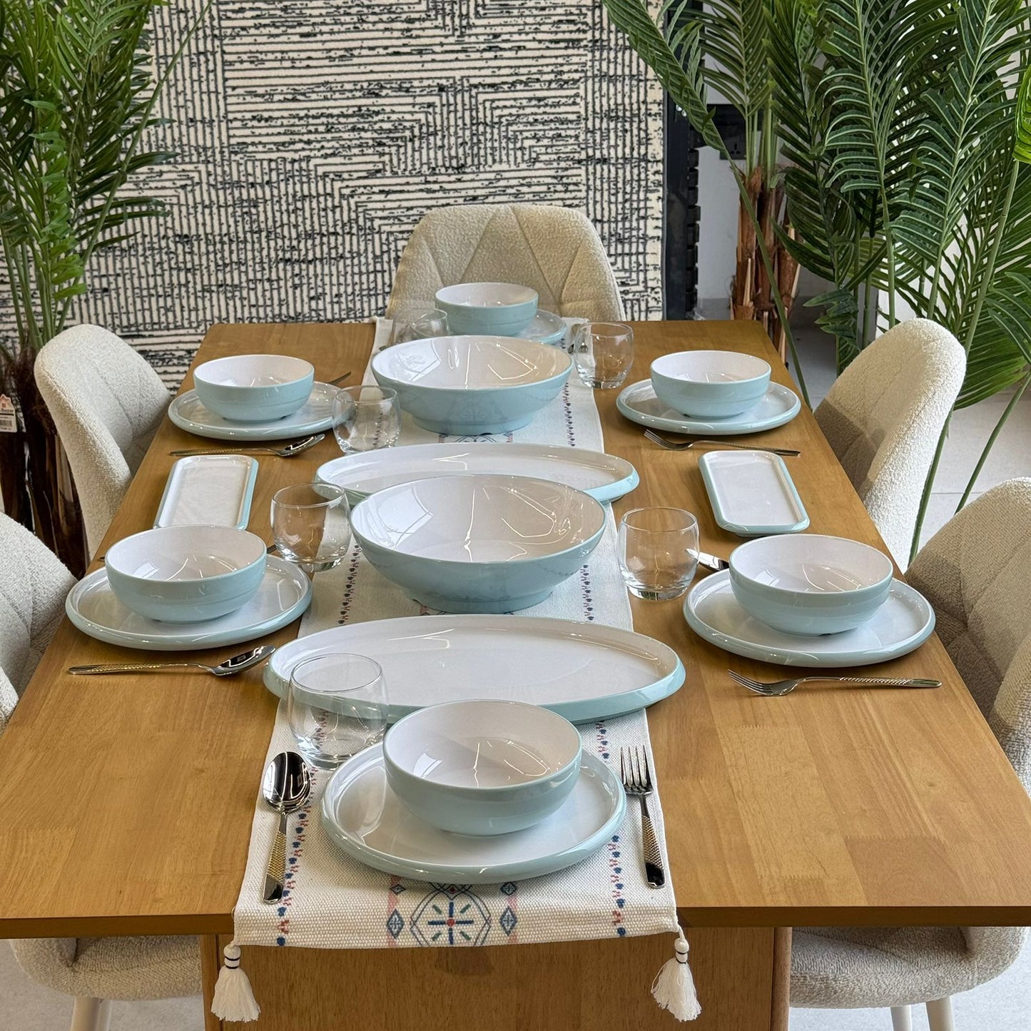 18 قطعة - طقم أواني طعام عصرية أنيقة