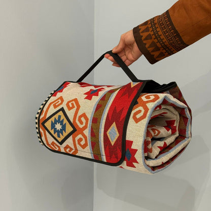 ڕایەخی ناوازە بە نەخشی خێڵەکی