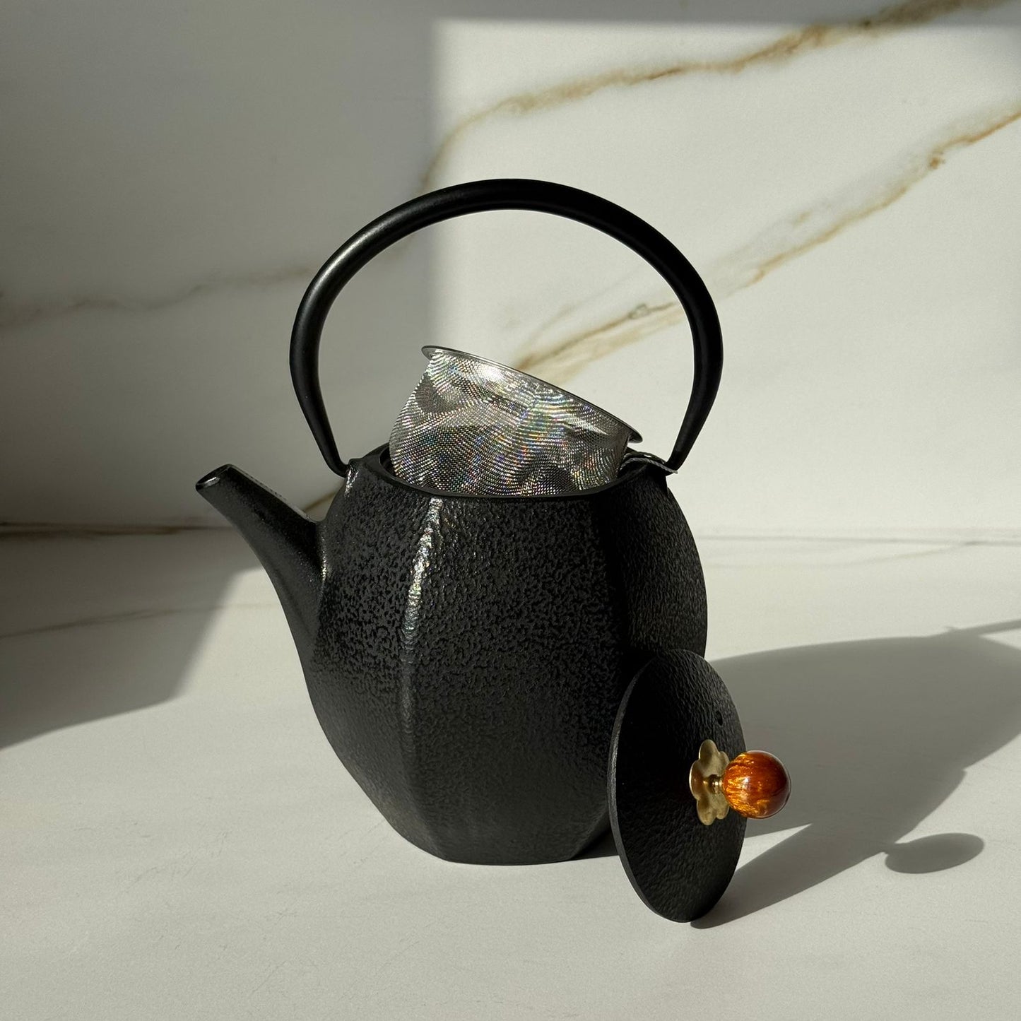 Elegant Stoneware Teapot with Stainless Steel Infuser
