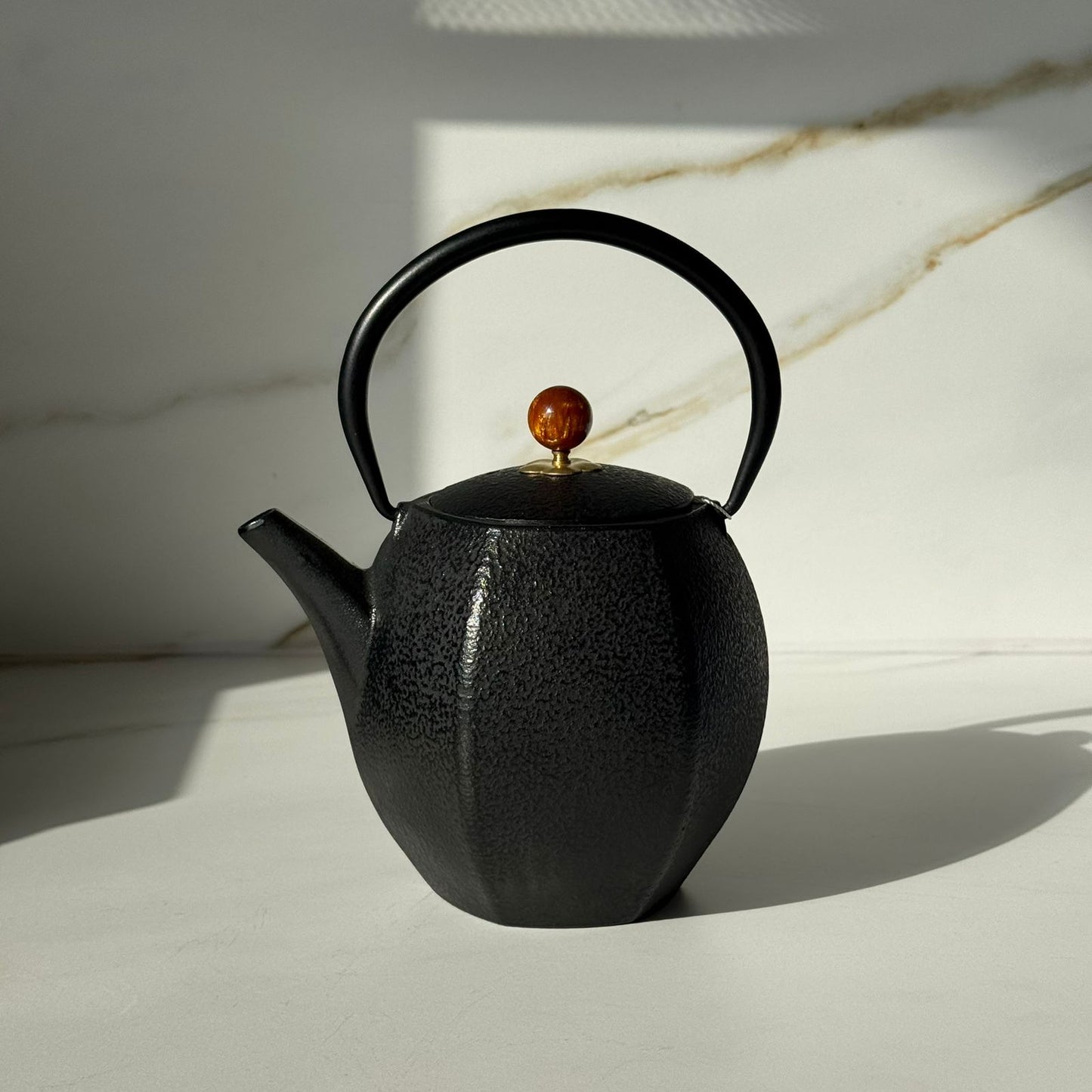 Elegant Stoneware Teapot with Stainless Steel Infuser