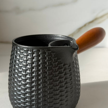 وعاء لتسخين الحليب والقهوة والشاي من الخزف الحجري