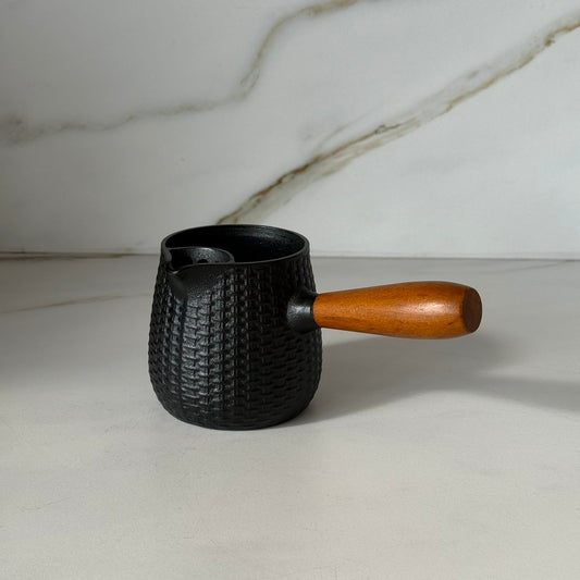 وعاء لتسخين الحليب والقهوة والشاي من الخزف الحجري