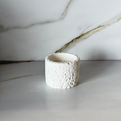 مجموعة شموع زخرفية بيضاء فاخرة