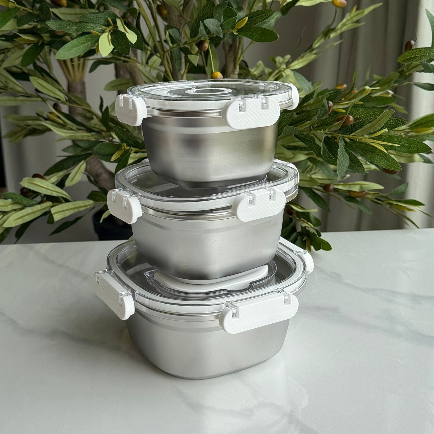 3 PCS – Elegant Airtight Silver Stainless Steel Bowl Set with Lids