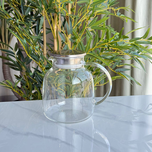 Elegant Ribbed Glass Water Pitcher with Lid