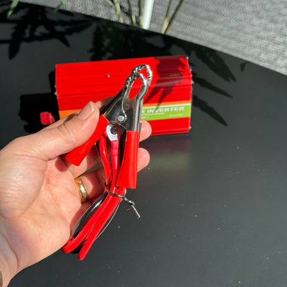 ئینڤێرتەری پاوەر 12V/24V DC بۆ AC لەگەڵ بارگاویکەرەوەی پاتری 10A