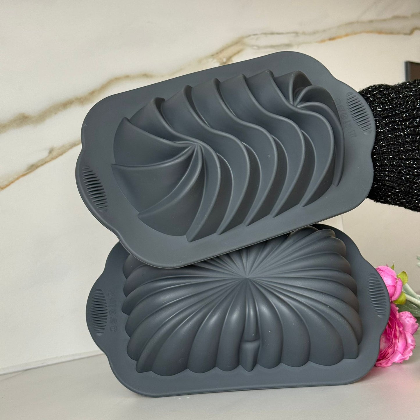 Non-Stick Silicone Loaf Cake Mold – Decorative Baking Pan (3 Designs)