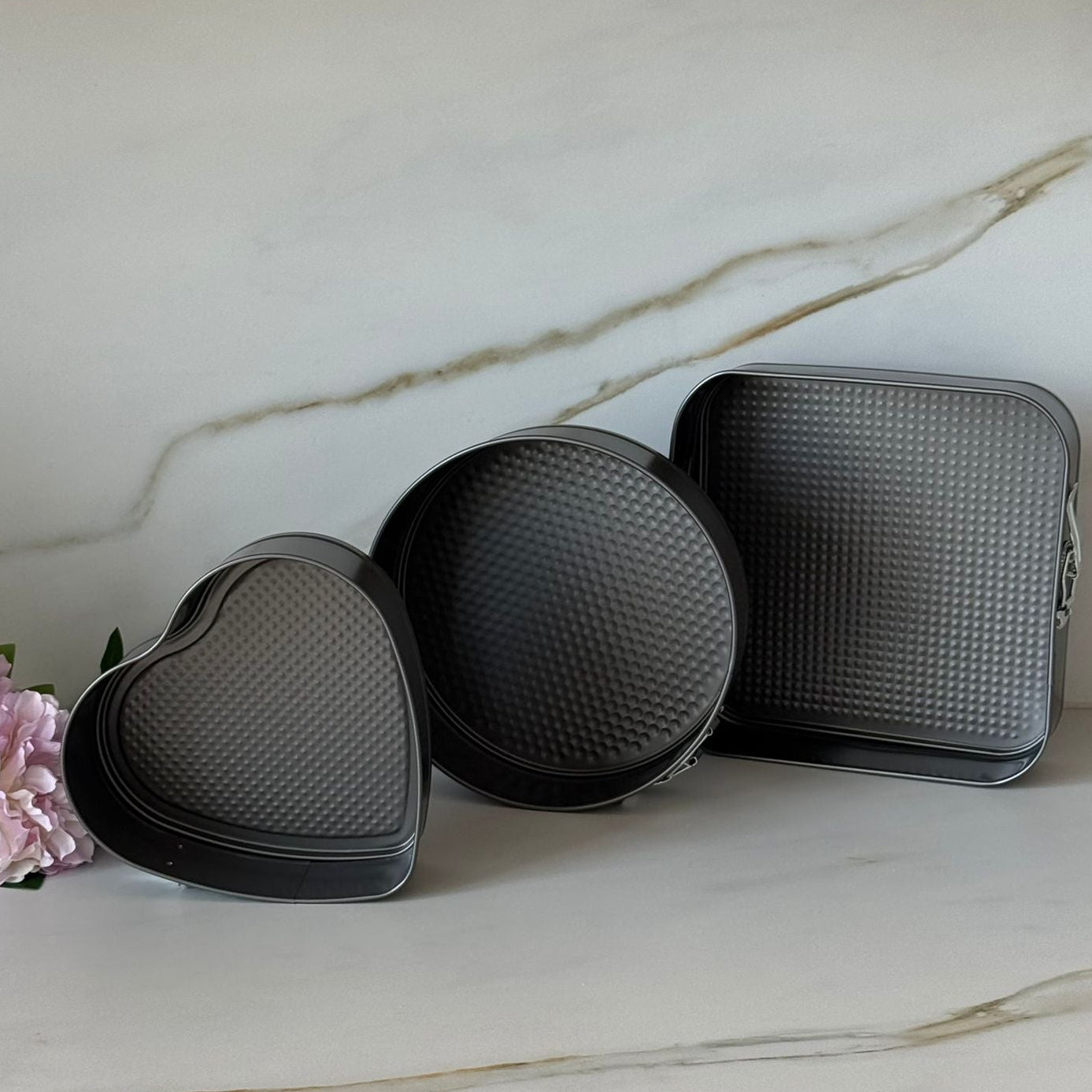 3-Pieces Non-Stick Springform Cake Pan Set – Heart, Round & Square Shapes