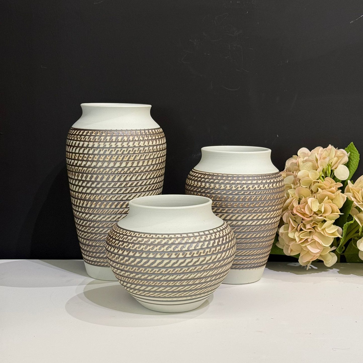 Modern Ceramic Decorative Vase Set – 3 Pieces with Geometric Pattern