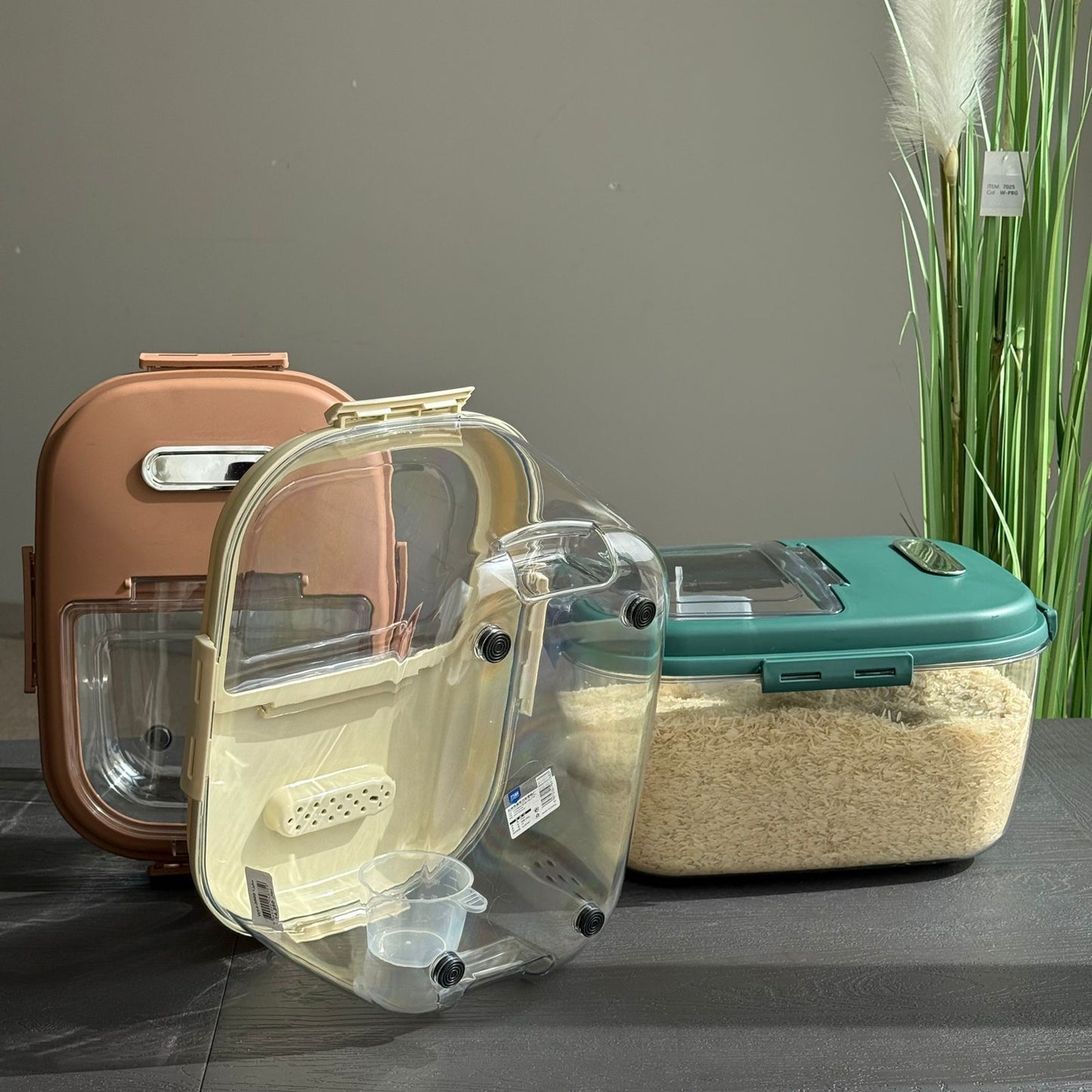 Airtight Food Storage Container with Measuring Cup