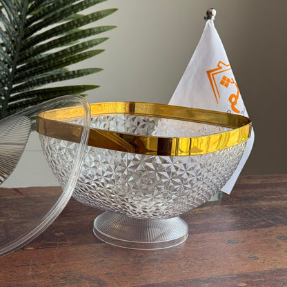 قاپێکی نایابی ڕازاوەی پێشکەشکردن بە سەرپۆش و لێواری زێڕین