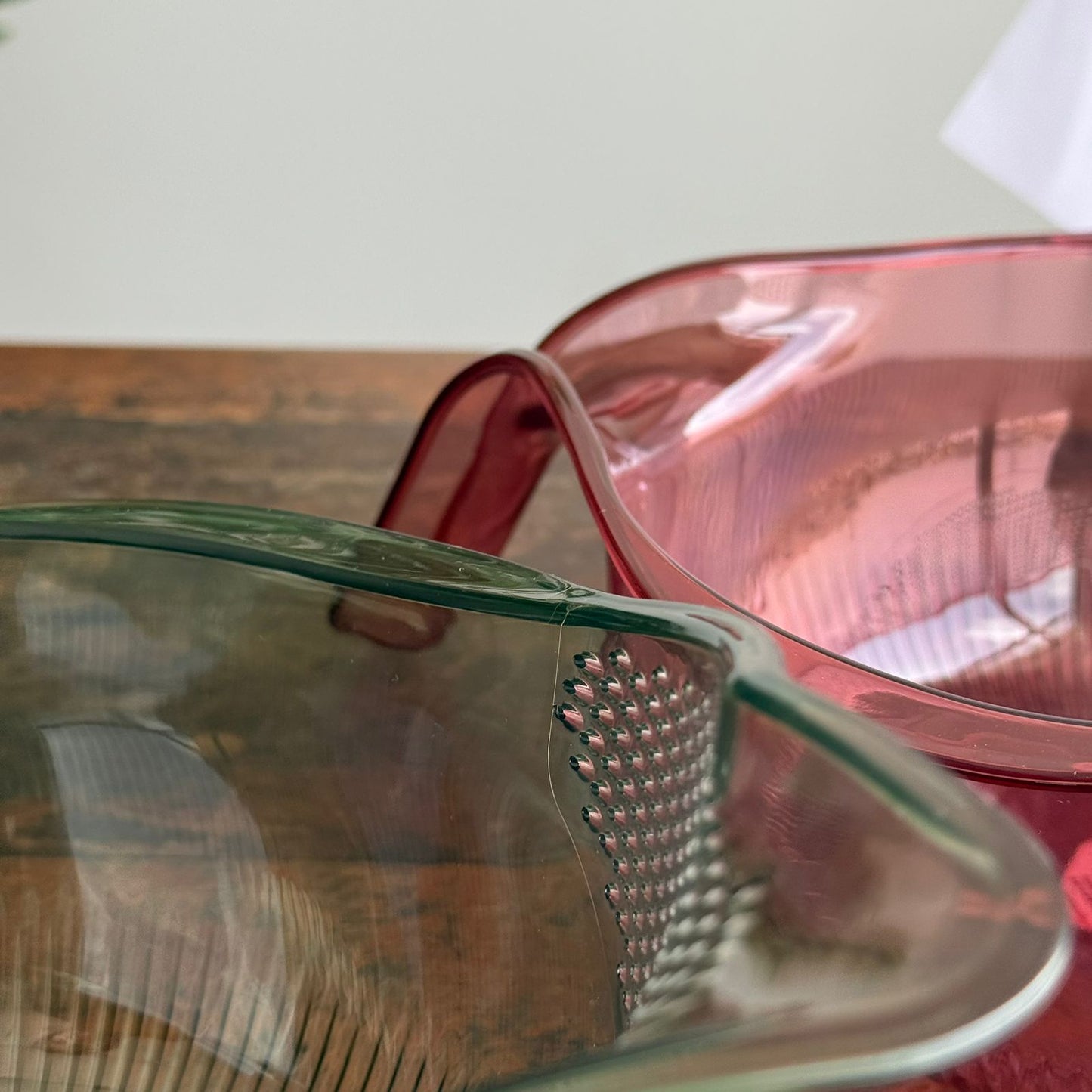 2-in-1 Durable Mixing Bowl with Built-In Strainer