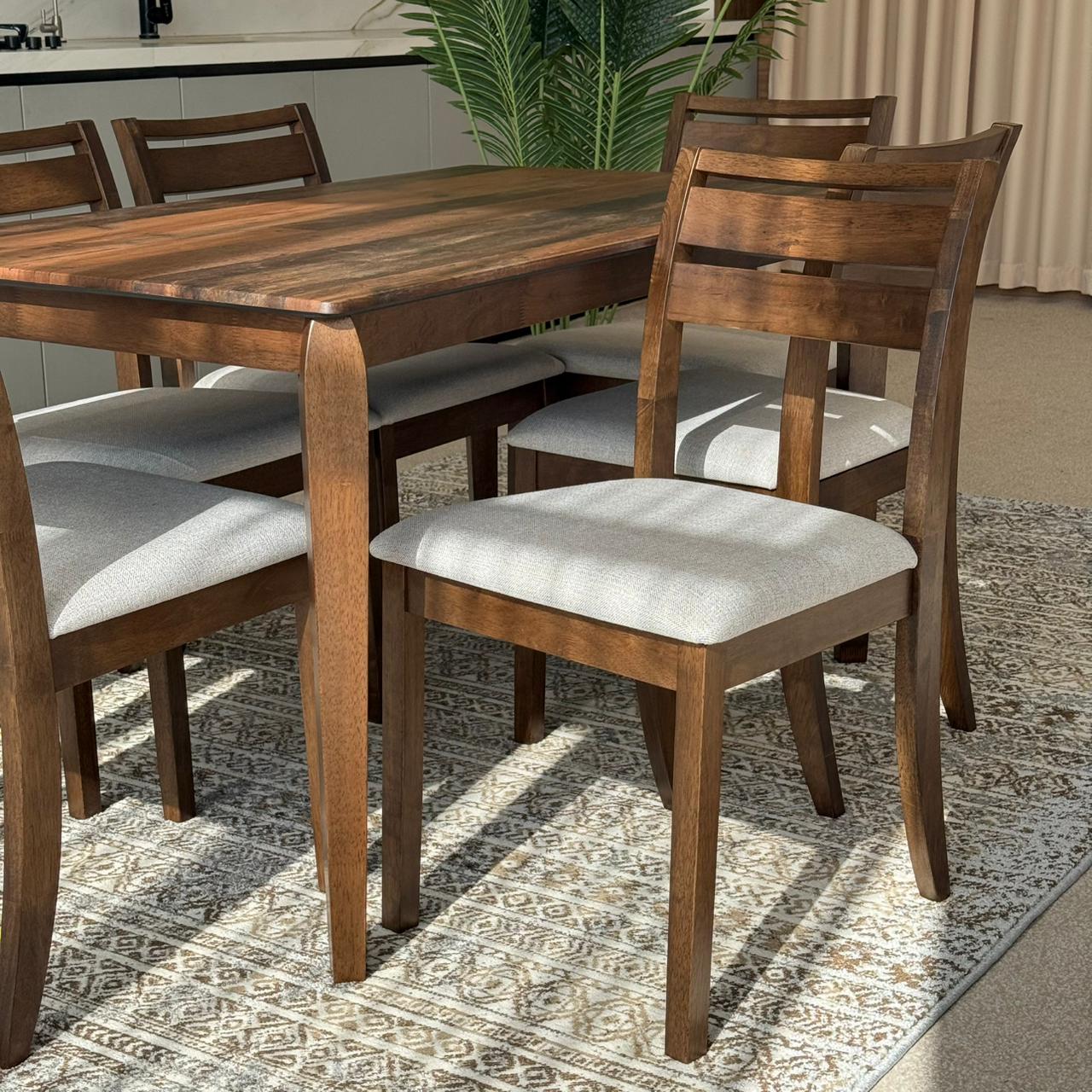 TRISTON Modern Chairs with ADRIAN OLD STYLE – Luxury Dining Set