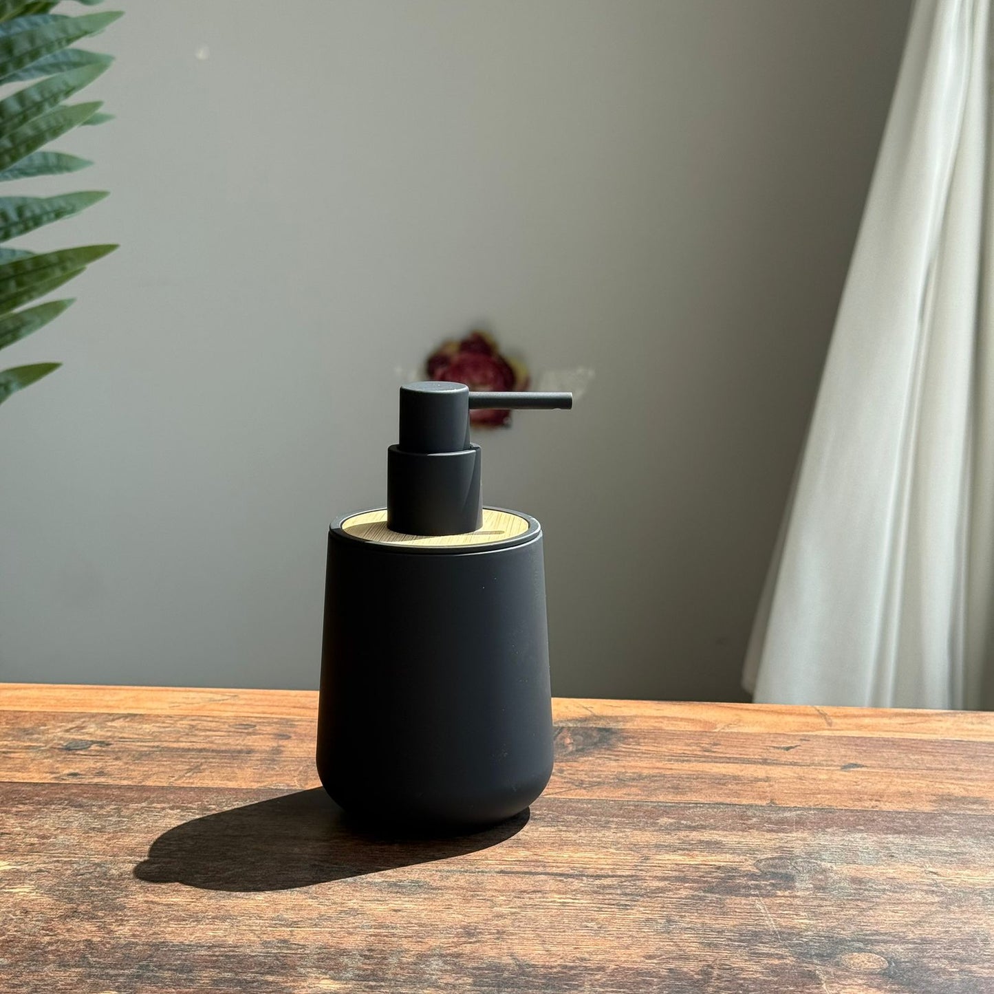 Luxury Modern Soap Dispenser with Pump & Wooden Lid