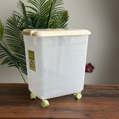 Multi-Size Durable Food Storage Container with Dual Date Lid
