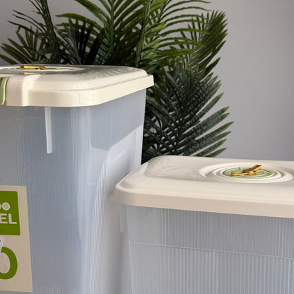 Multi-Size Durable Food Storage Container with Dual Date Lid