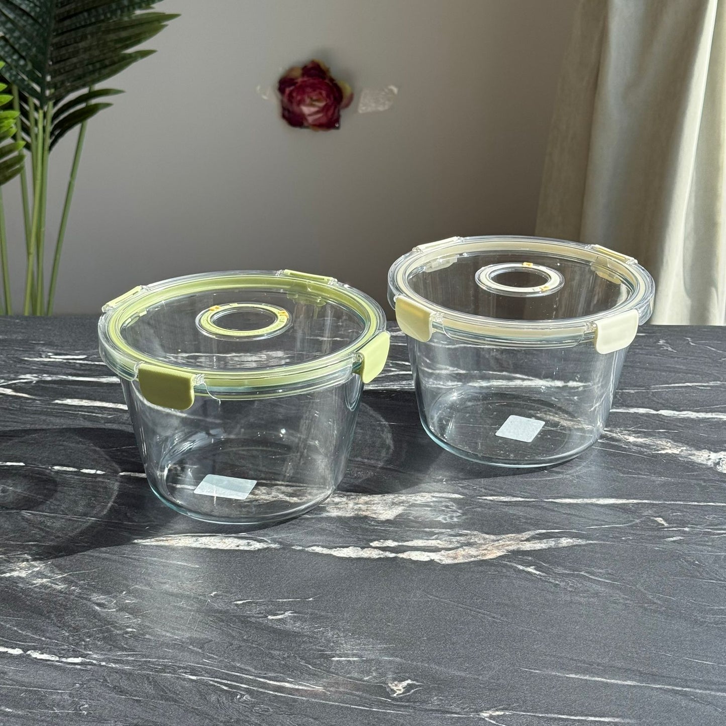 Modern Airtight Glass Food Storage Container with Dual Date Lid (Round)