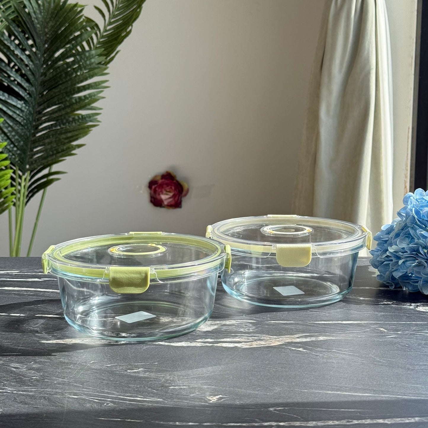 Modern Airtight Glass Food Storage Container with Dual Date Lid (Round)