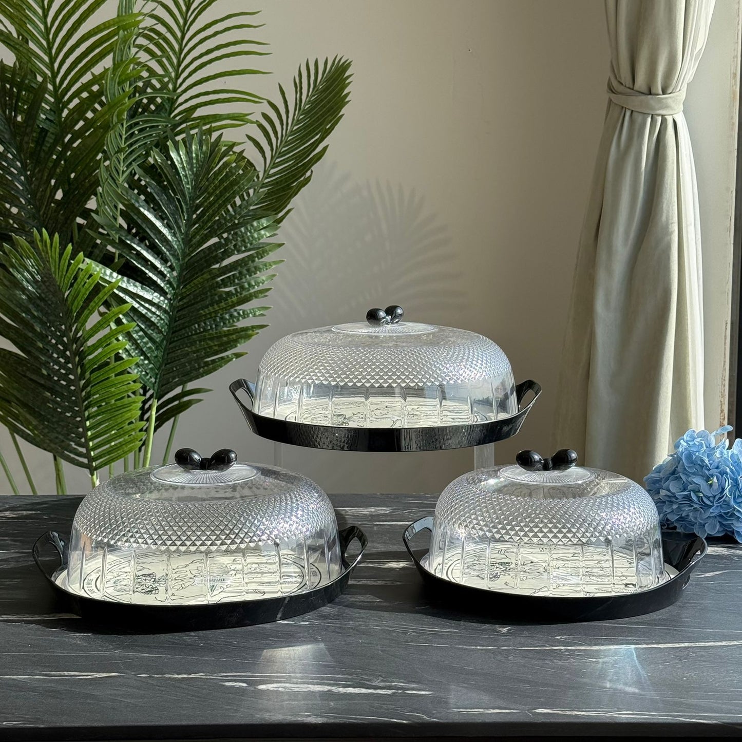 Modern Round Serving Container with Transparent Lid - 3 Sizes