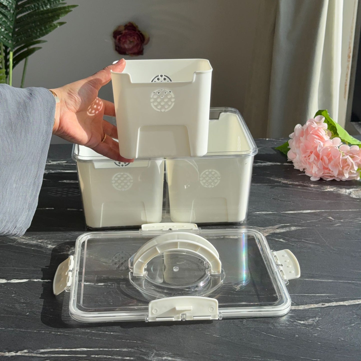 Modern Airtight Food Storage Container with 3 Removable Drain Baskets