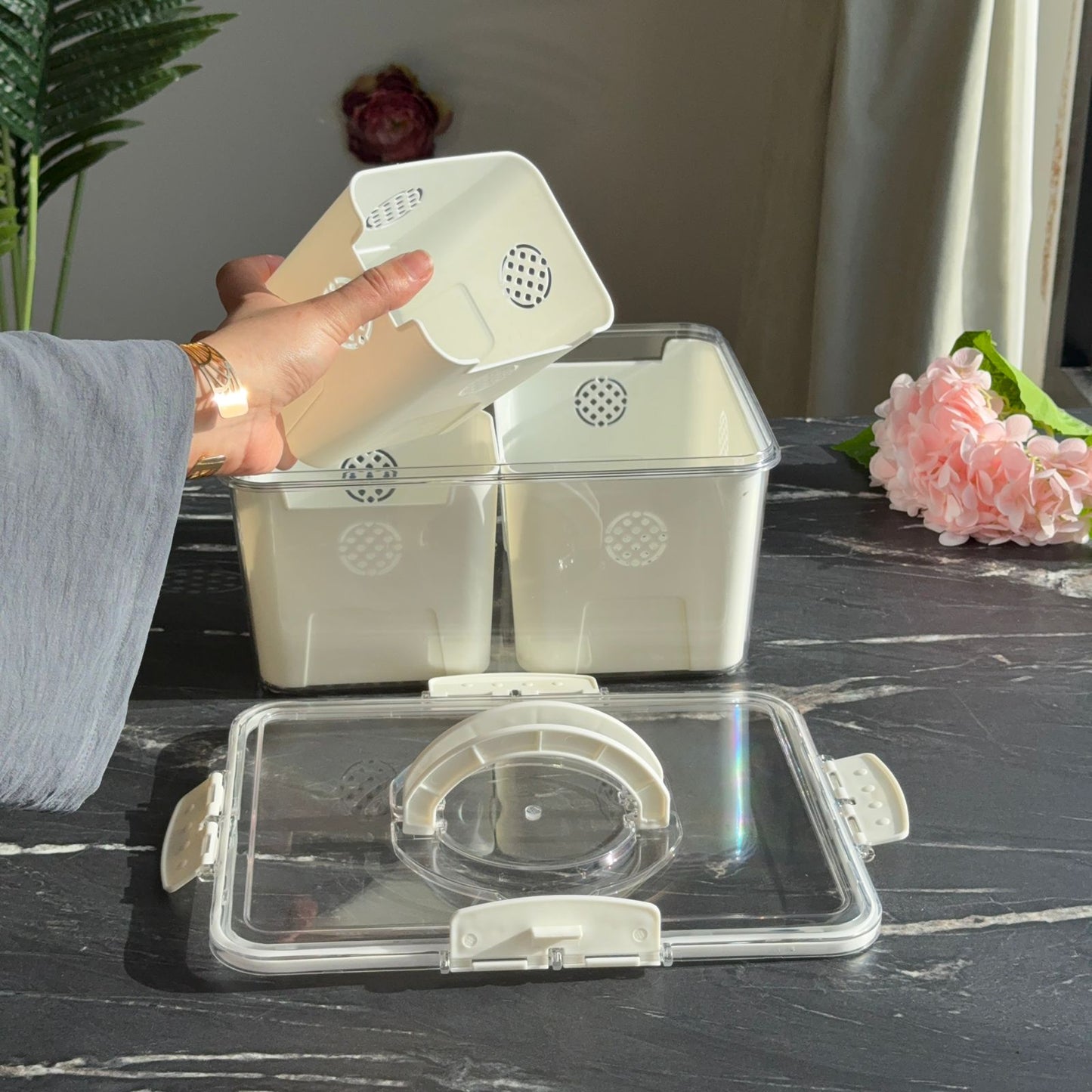 Modern Airtight Food Storage Container with 3 Removable Drain Baskets