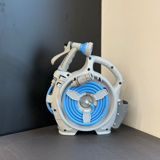 Retractable Garden Hose Reel With 15m Hose And Spray Nozzle