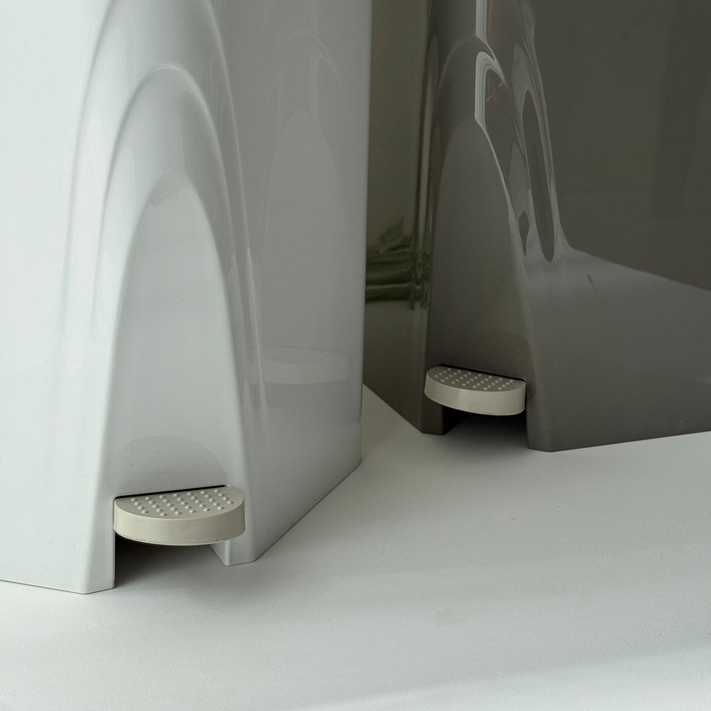 Modern Luxury Pedal Waste Bin